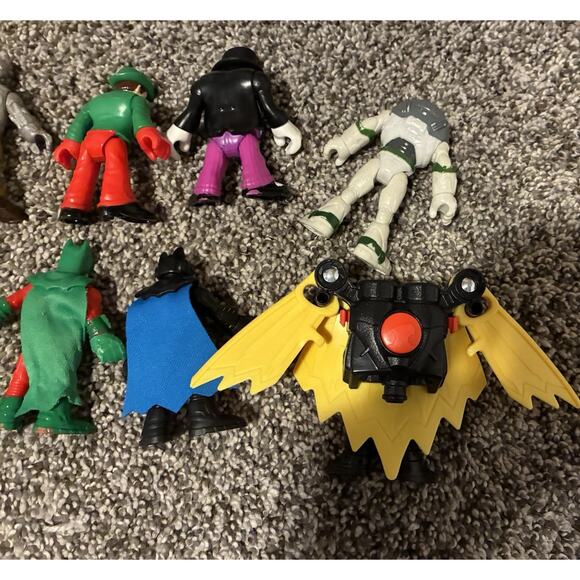 Imaginext Marvel & DC Mix Lot Of 11 Figures. Batman, Joker, Buzz, Robin - Picture 6 of 6